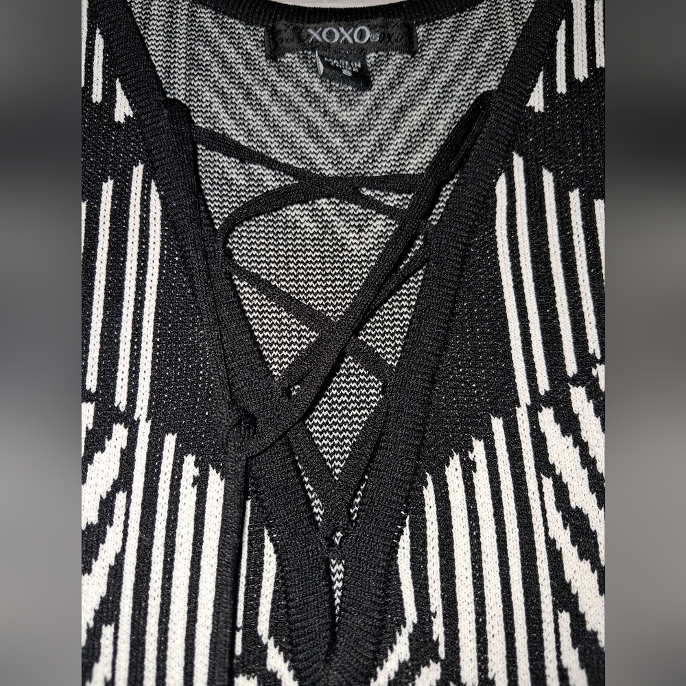 EUC XOXO Black n White Sheath Midi Dress Sleeveless V-Neck Cocktail - Picture 5 of 15